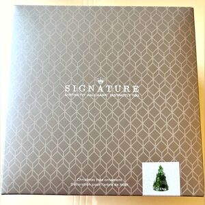 Hallmark Signature Green metal jeweled Christmas ornament! Limit Edition!